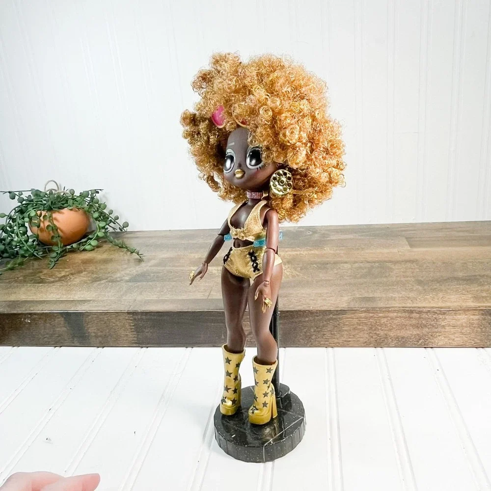 L.O.L. Surprise OMG Doll - Movie Magic Soul Doll‎ with accessories